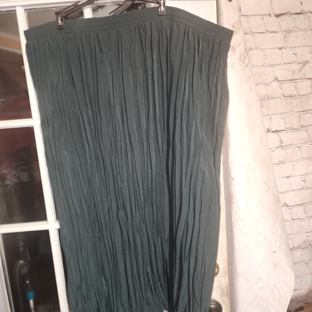 Chic Dark Green Maxi Skirt